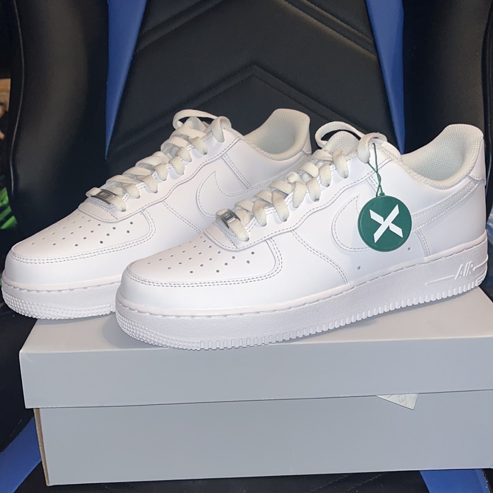 Air Force One (White)